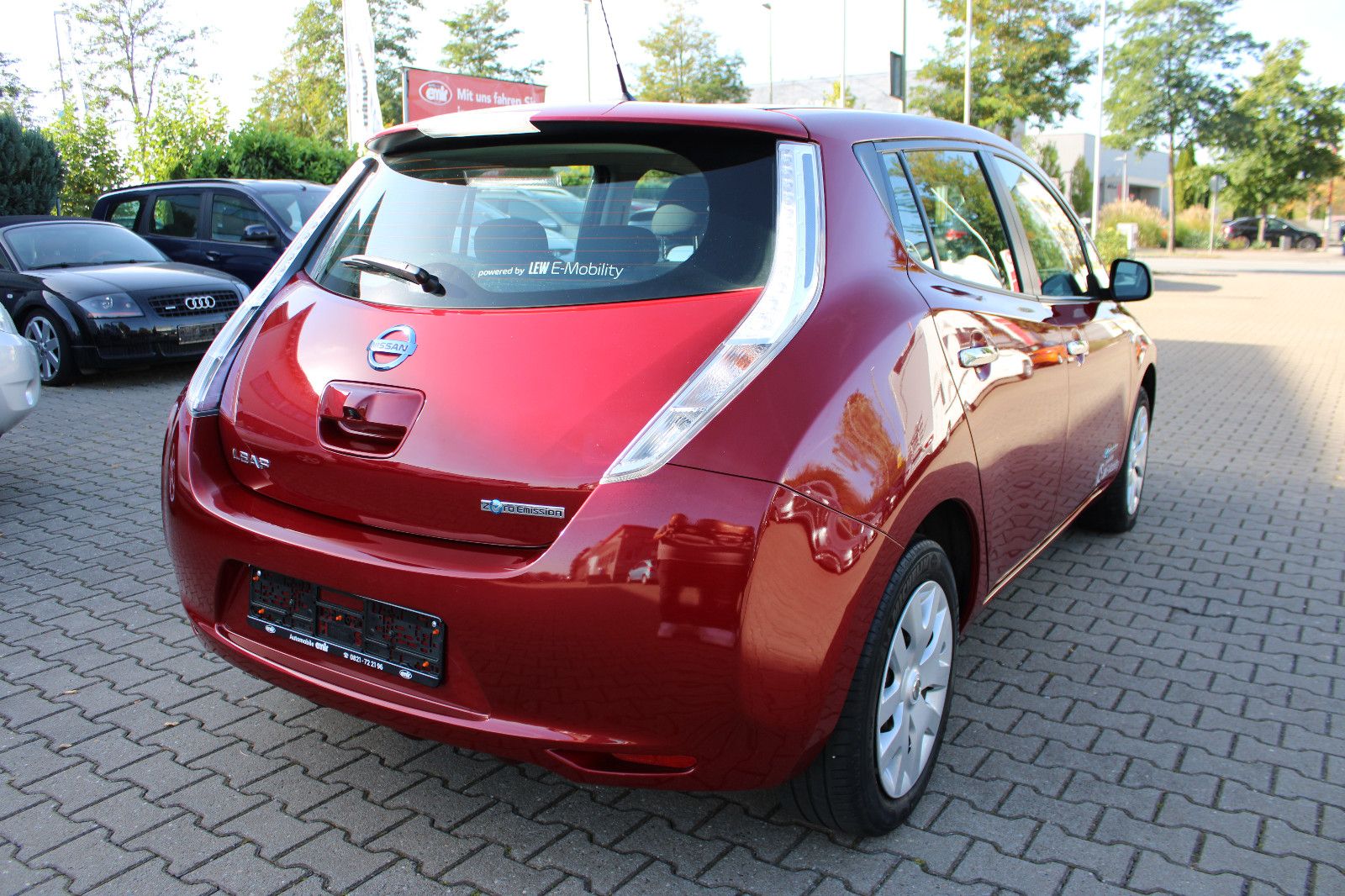 Fahrzeugabbildung Nissan Leaf Navi,Kamera 1.Hand  24kWh Battery