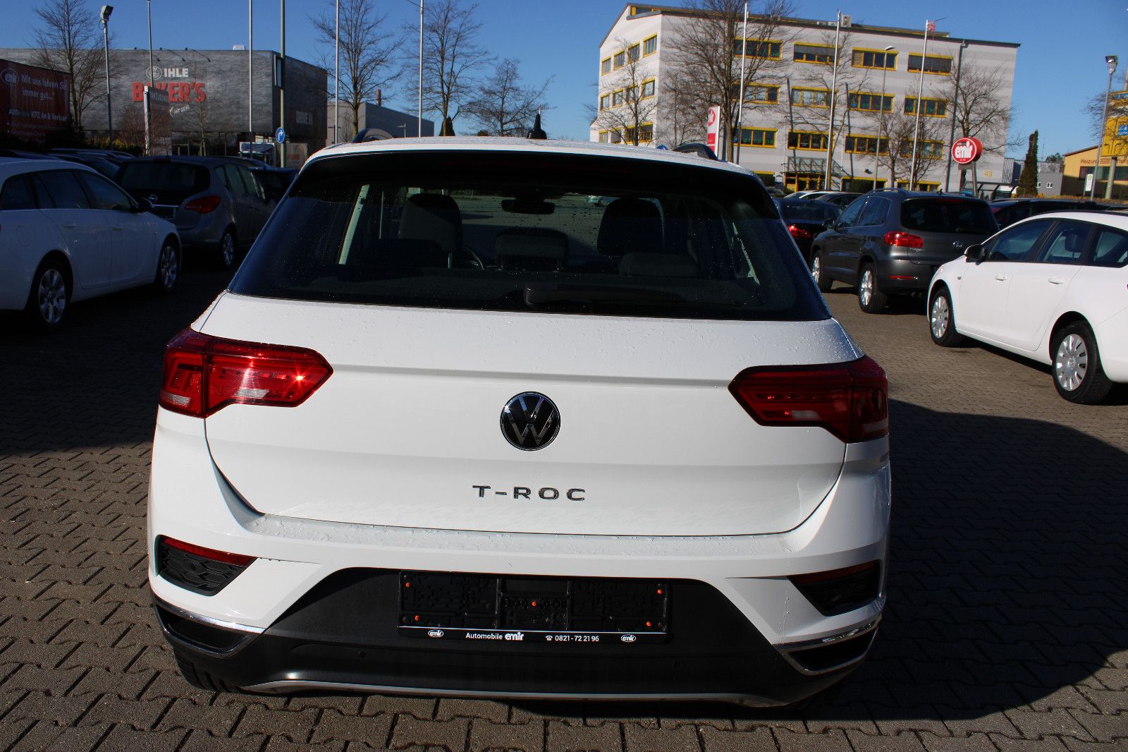 Fahrzeugabbildung Volkswagen T-Roc 1.6 TDI Navi,PDC,SHZ,LED 1.Hand