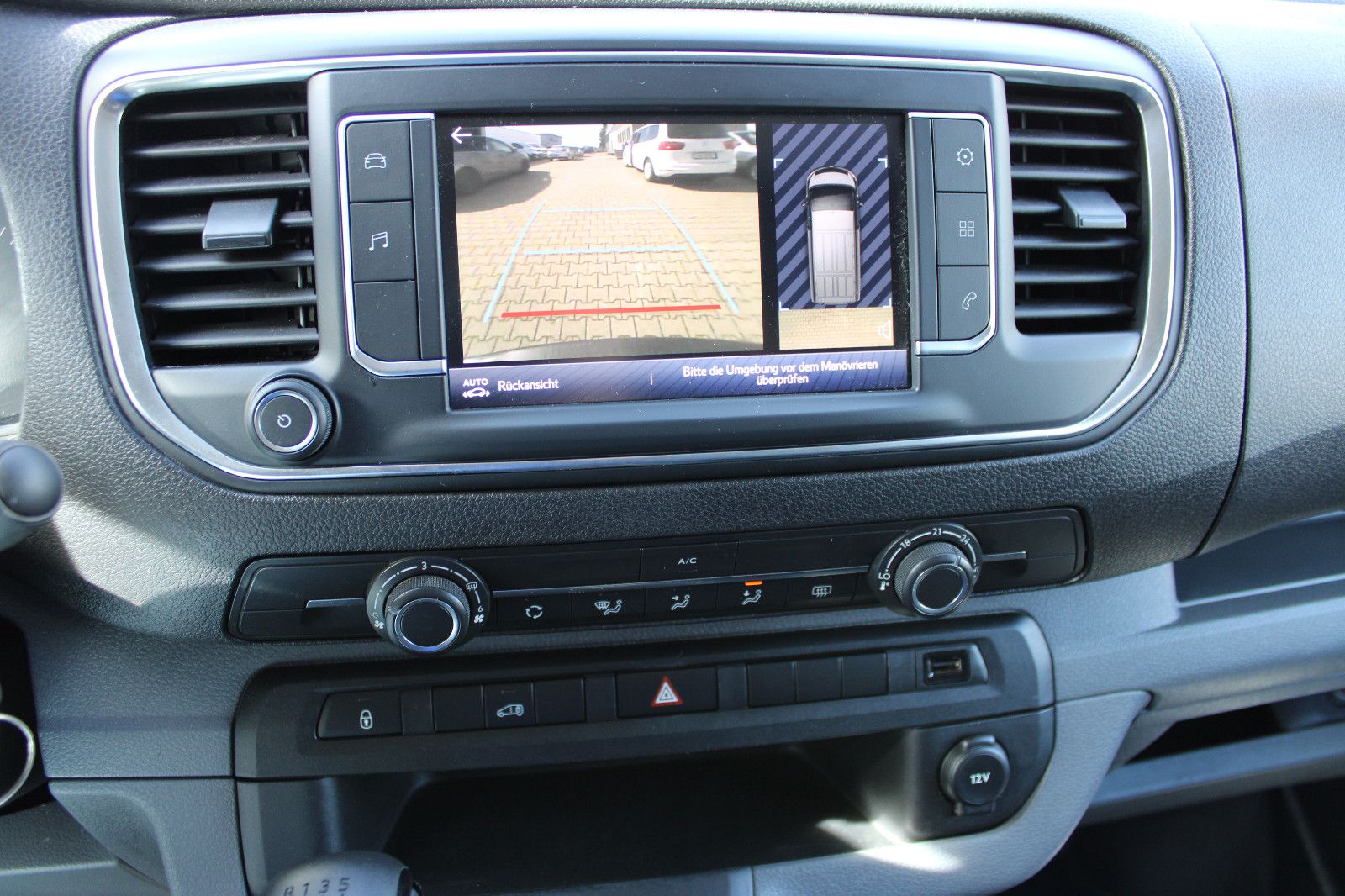 Fahrzeugabbildung Toyota Proace L2 Meister 2.0D PDC,Kamera,Klima,Apple