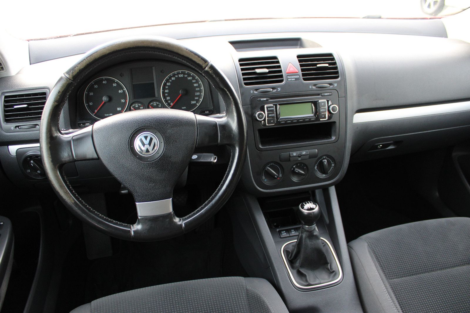 Fahrzeugabbildung Volkswagen Golf 1.6 Variant Klima,PDC