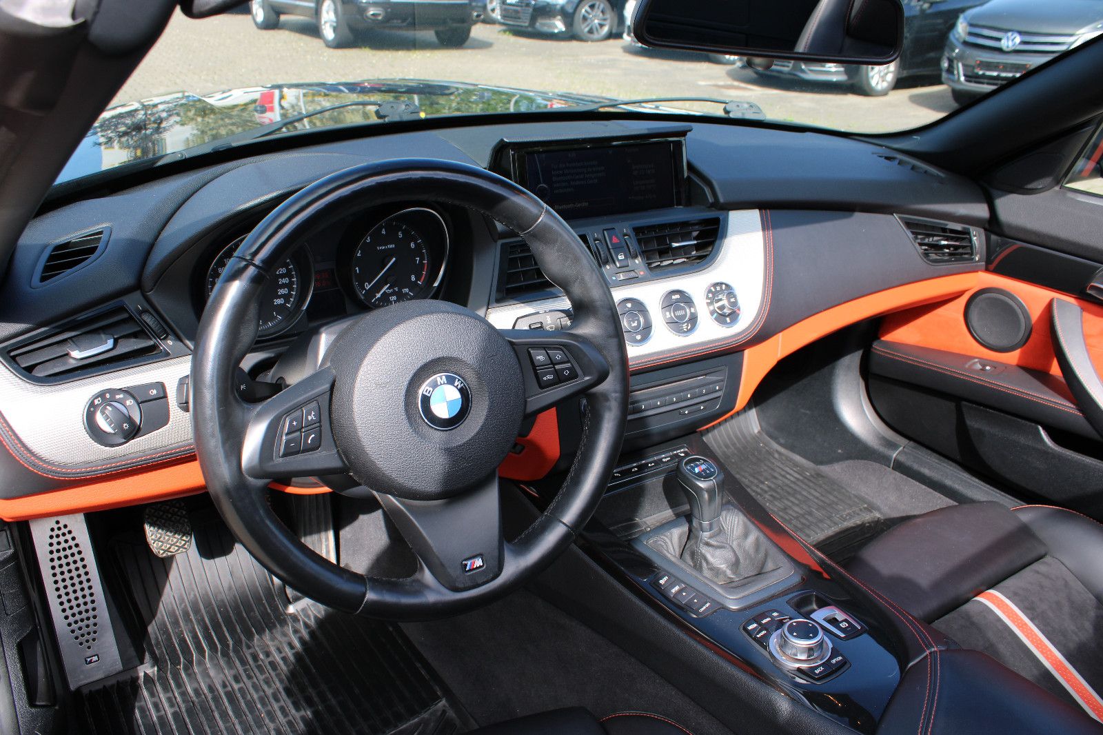 Fahrzeugabbildung BMW Z4 sDrive20i M-Paket Navi,PDC,Leder,Xenon,Keyles