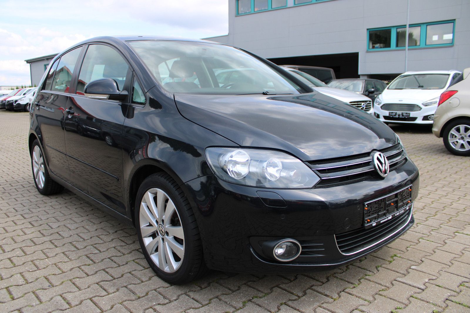 Fahrzeugabbildung Volkswagen Golf Plus 1.4 TSI PDC,AHK,SHZ 1.Hand