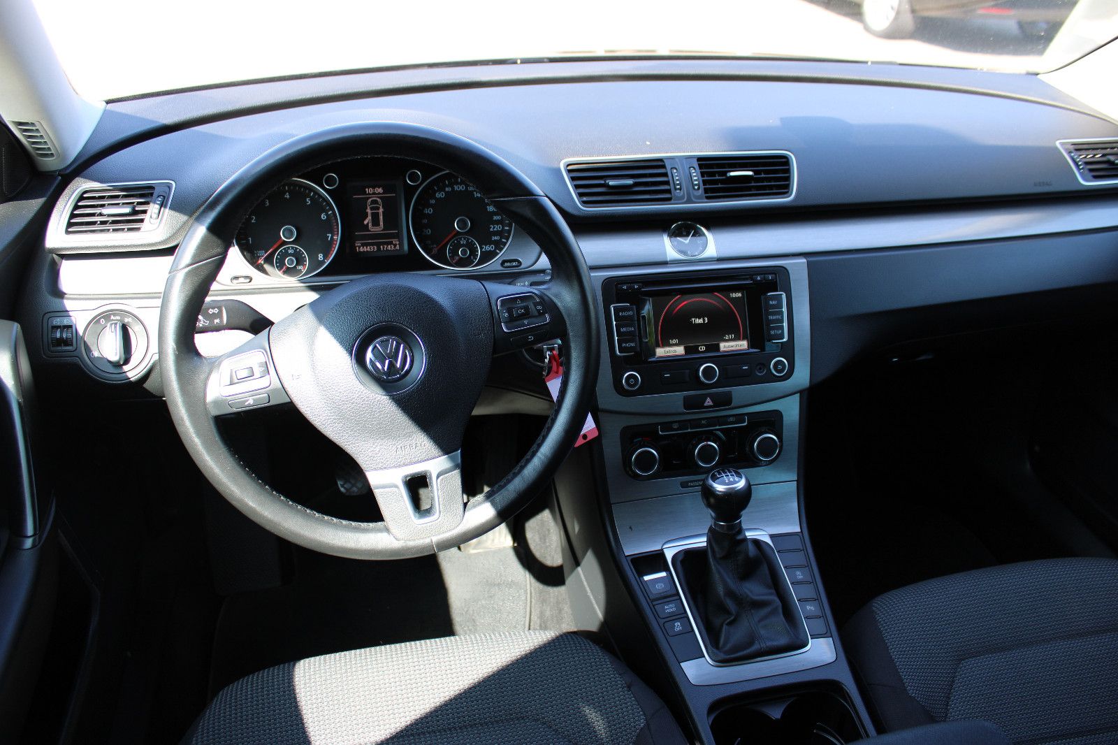 Fahrzeugabbildung Volkswagen Passat Variant 1.4 TSI Navi,PDC