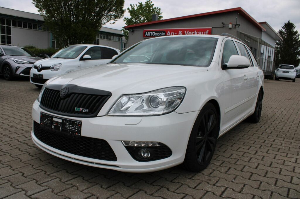 SKODA Octavia 2.0 TFSI RS Combi