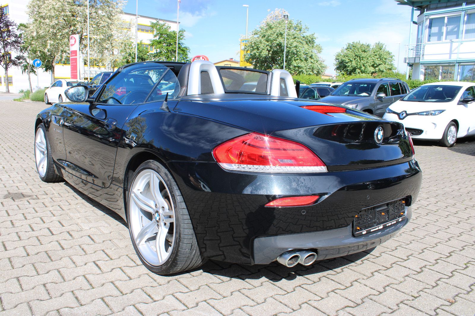 Fahrzeugabbildung BMW Z4 sDrive20i M-Paket Navi,PDC,Leder,Xenon,Keyles