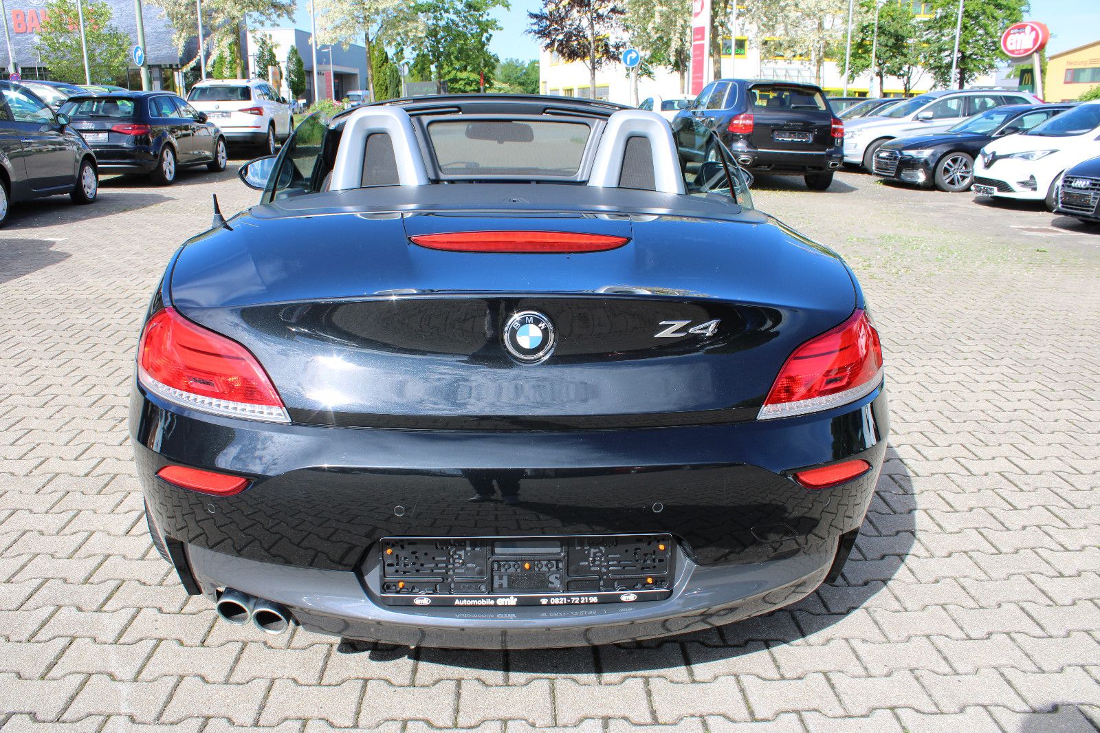 Fahrzeugabbildung BMW Z4 sDrive20i M-Paket Navi,PDC,Leder,Xenon,Keyles