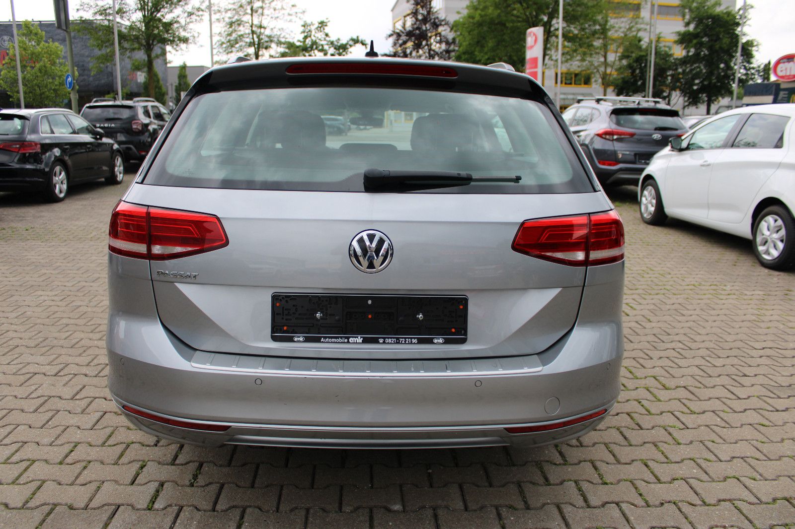 Fahrzeugabbildung Volkswagen Passat Variant 2.0 TDI Kamera,AHK,LED,PDC,Navi