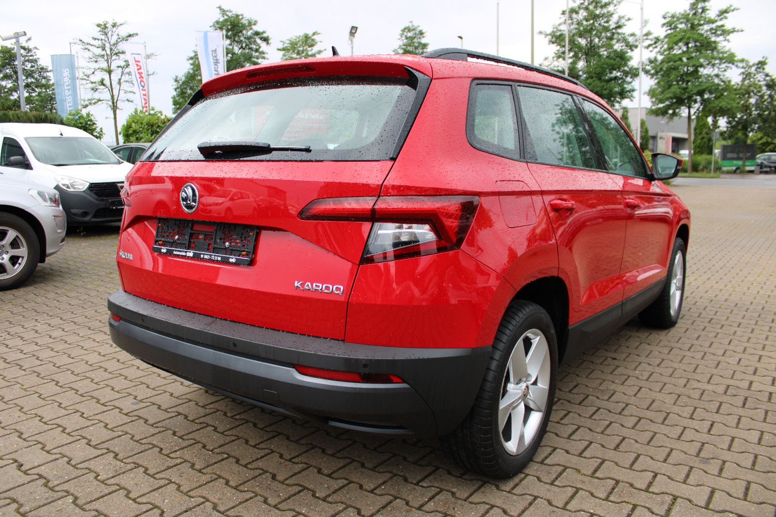 Fahrzeugabbildung SKODA Karoq 1.0 TSI DSG PDC,SHZ,LED