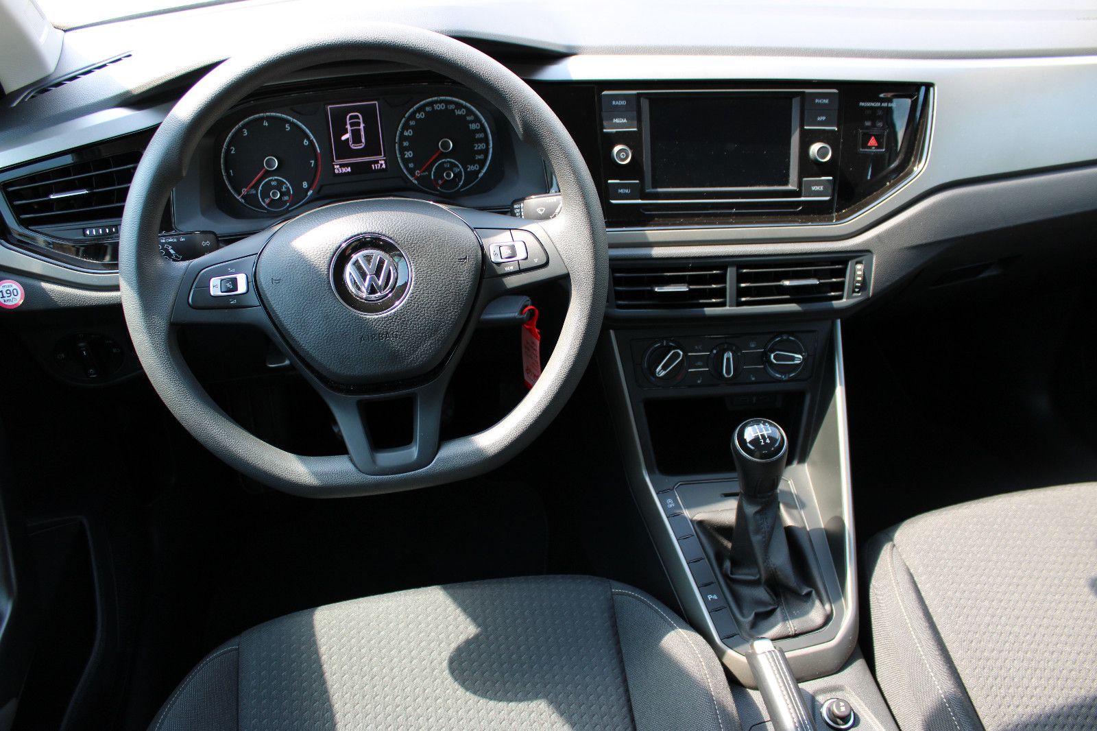 Fahrzeugabbildung Volkswagen Polo 1.0 TSI PDC,SHZ,LED 1.Hand