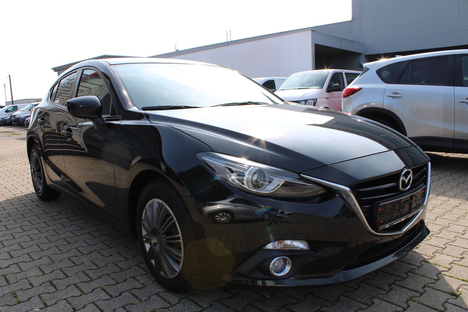 Fahrzeugabbildung Mazda 3 2.2 SKYACTIV-D 150 Sports-Line Navi,Xenon,Head