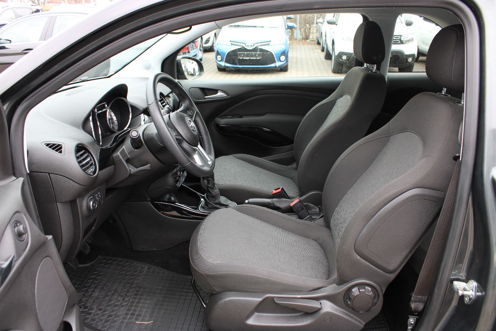 Fahrzeugabbildung Opel Adam 1.2 Klima,USB,Tempo.,ISOFIX