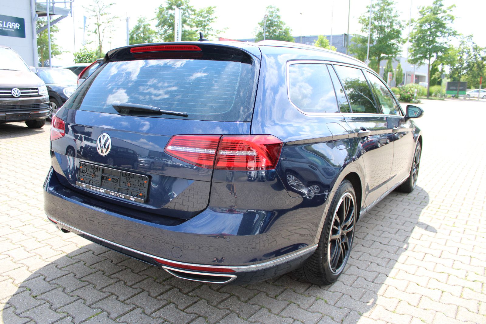 Fahrzeugabbildung Volkswagen Passat Variant 2.0 TDI SCR DSG 4M Highl.