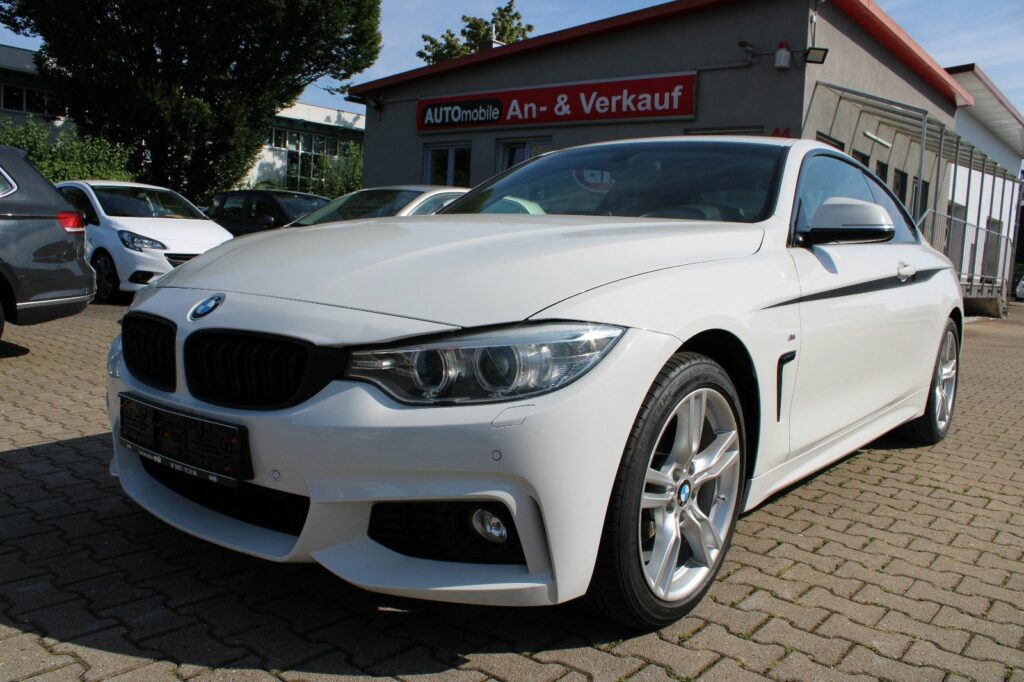 BMW 420i xDrive Coupé M Sport Navi,PDC,Leder