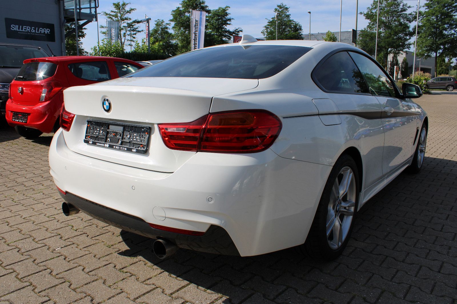 Fahrzeugabbildung BMW 420i xDrive Coupé M Sport Navi,PDC,Leder