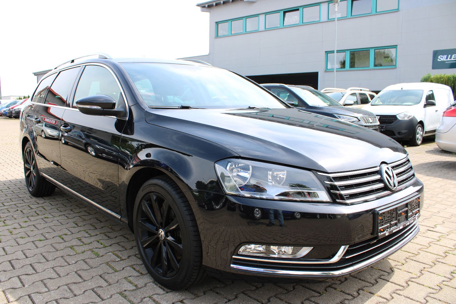 Fahrzeugabbildung Volkswagen Passat Variant 2.0 TDI Kamera,AHK,PDC,Leder,SHZ