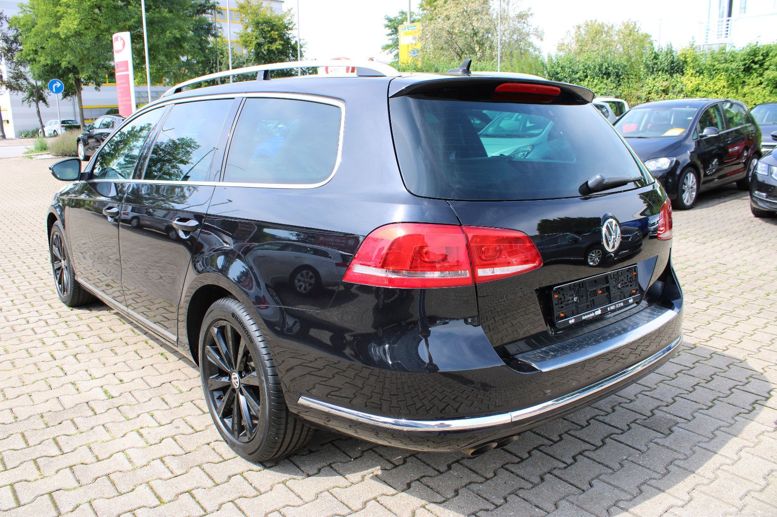 Fahrzeugabbildung Volkswagen Passat Variant 2.0 TDI Kamera,AHK,PDC,Leder,SHZ