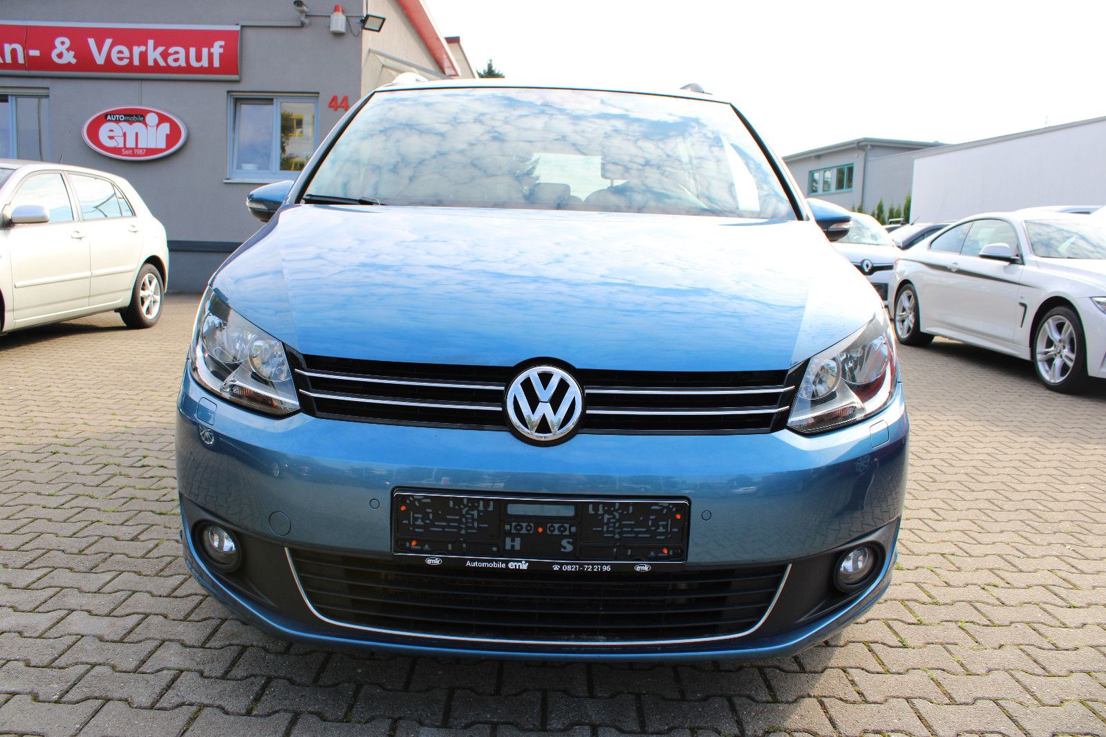 Fahrzeugabbildung Volkswagen Touran 1.2 TSI CUP 7.Sitzer PDC,AHK,