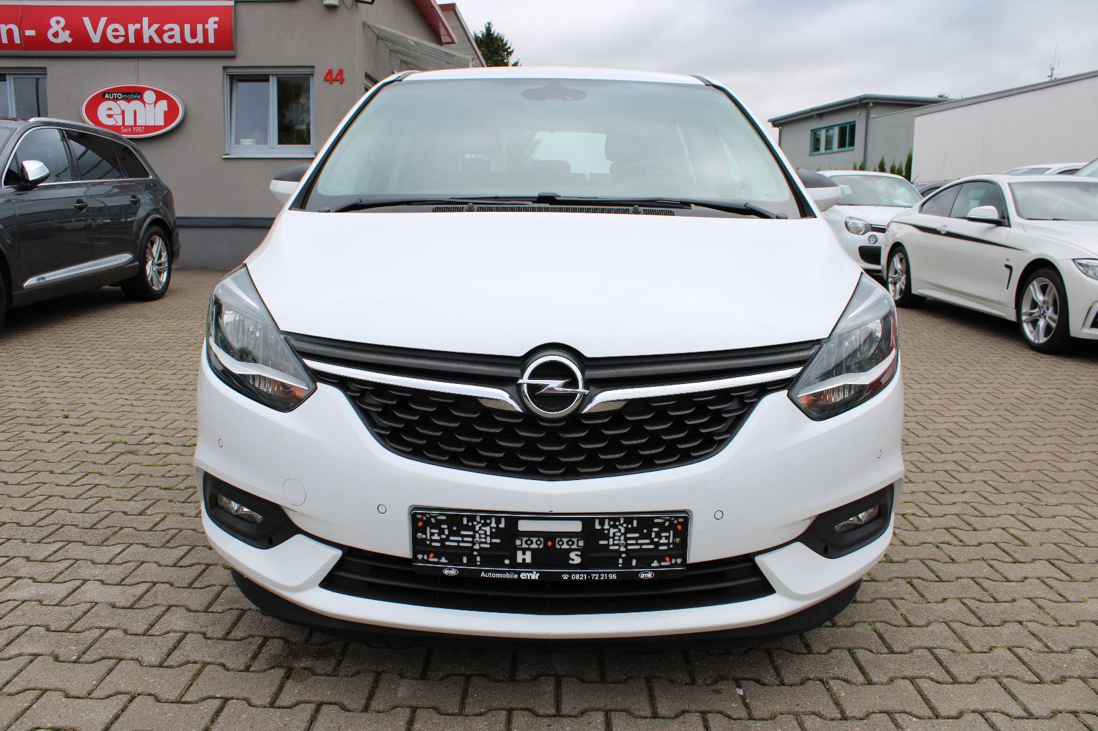 Fahrzeugabbildung Opel Zafira 2.0 CDTI Automatik Kamera,PDC,SHZ,LED