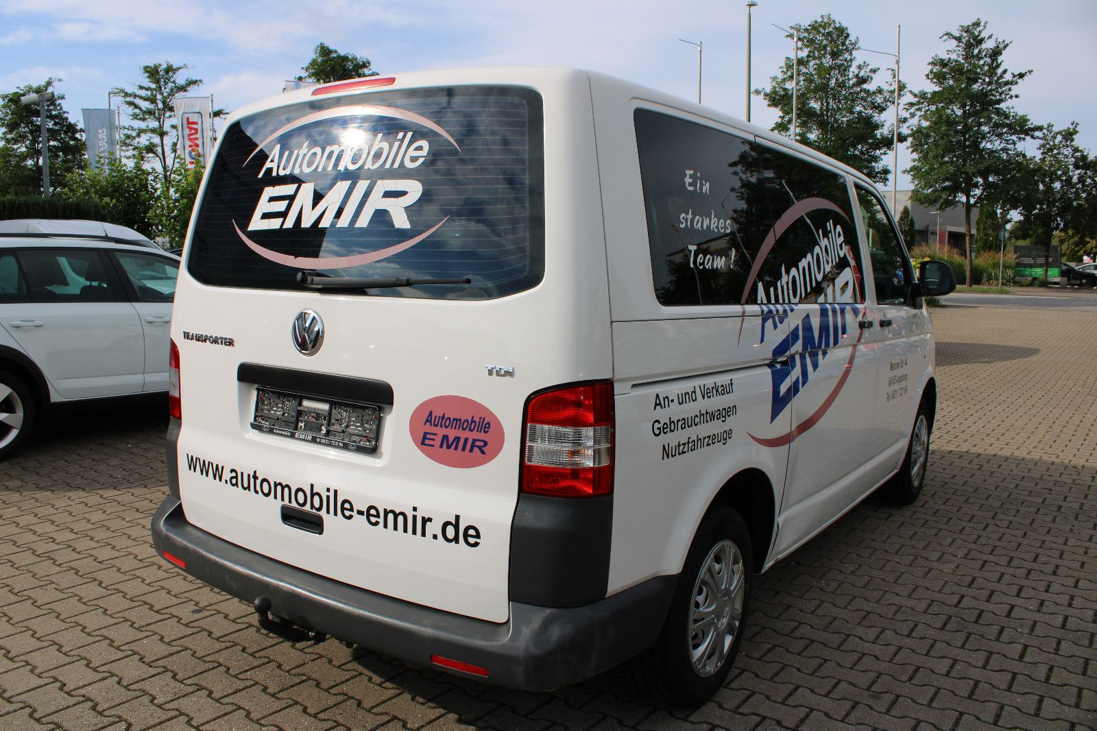 Fahrzeugabbildung Volkswagen T5 2.0TDI 8.Sitzer Klima,AHK 1.Hand