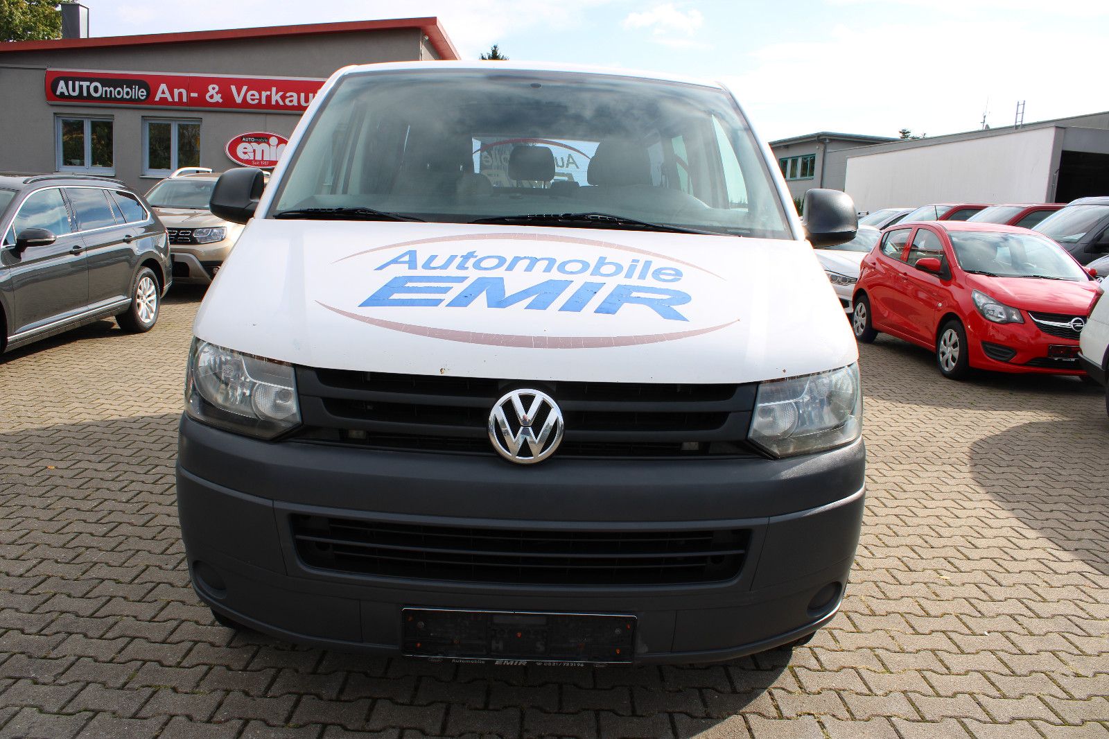 Fahrzeugabbildung Volkswagen T5 2.0TDI 8.Sitzer Klima,AHK 1.Hand