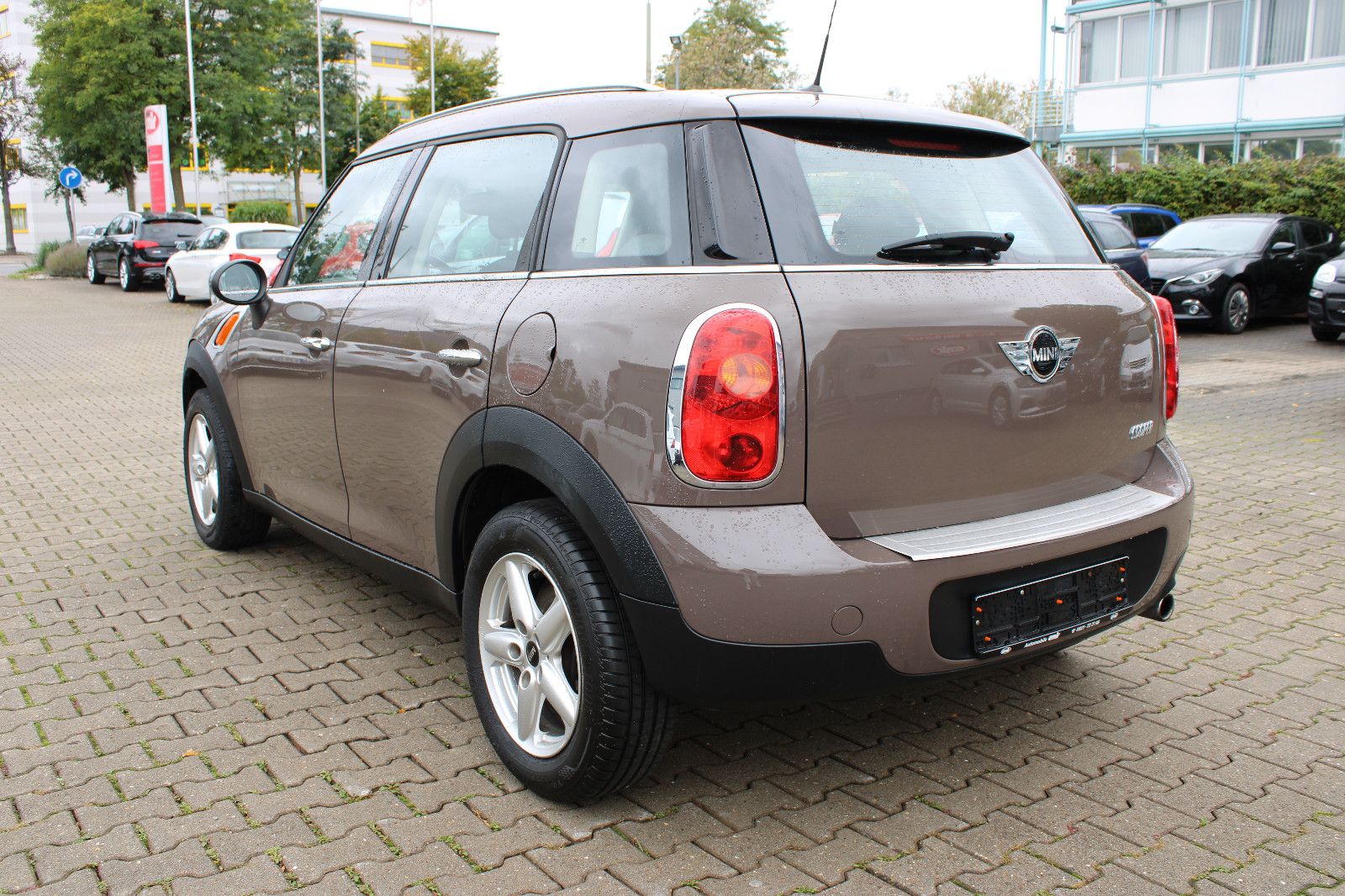 Fahrzeugabbildung MINI COOPER Countryman Cooper