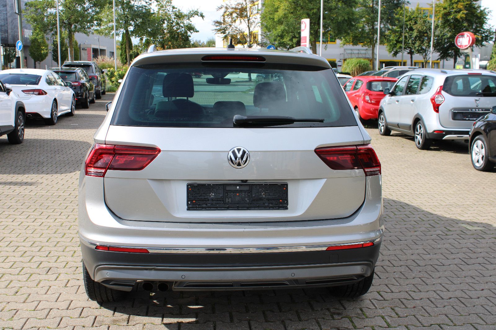 Fahrzeugabbildung Volkswagen Tiguan Highline DSG 4Motion