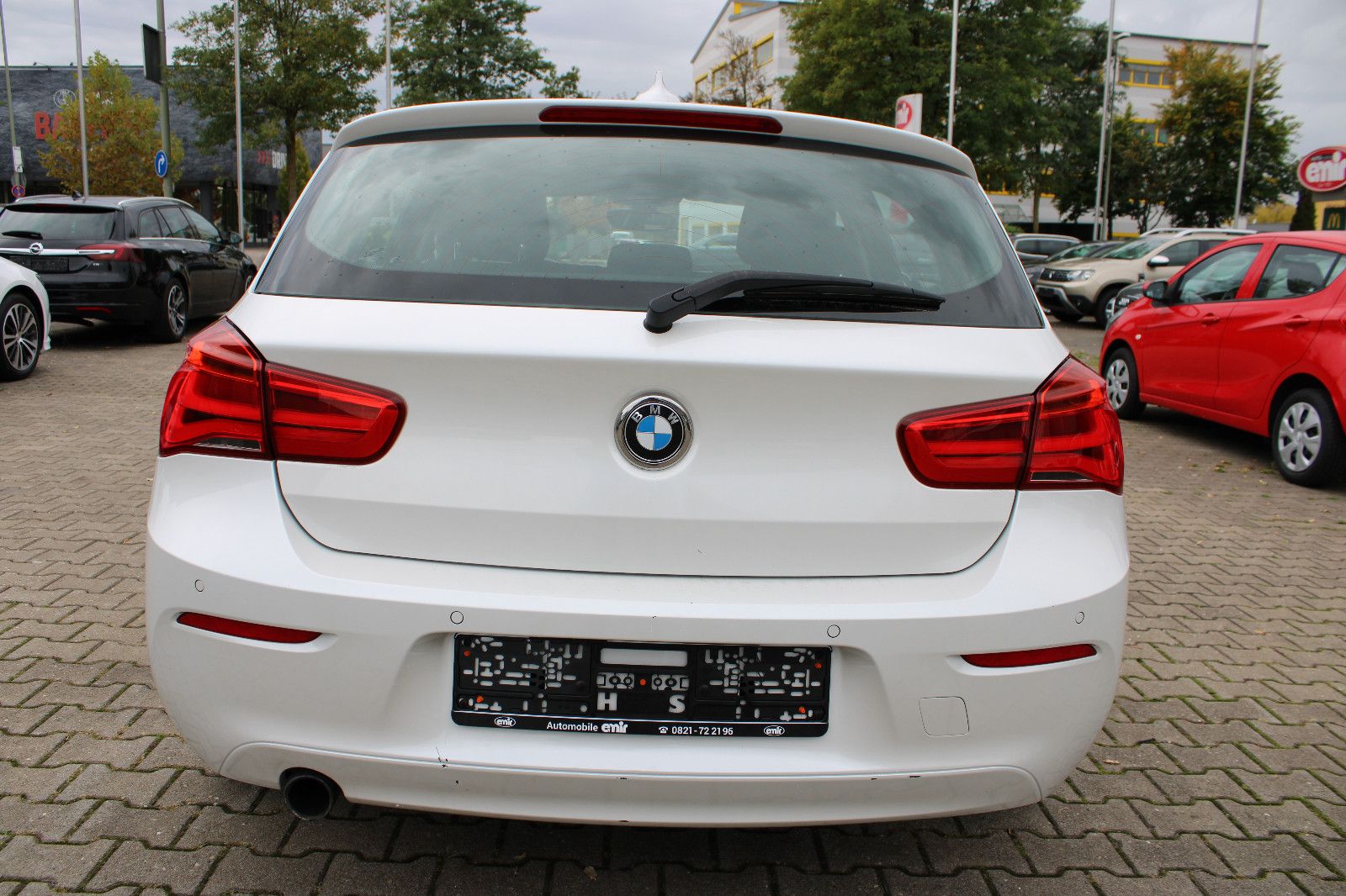 Fahrzeugabbildung BMW 118d xDrive PDC,LED,SHZ