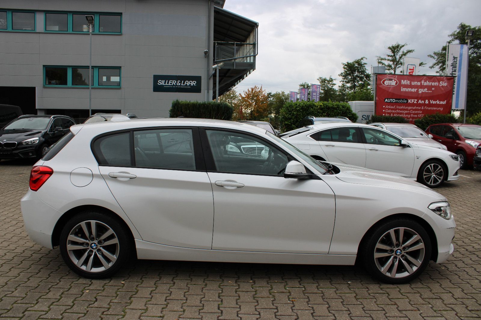 Fahrzeugabbildung BMW 118d xDrive PDC,LED,SHZ