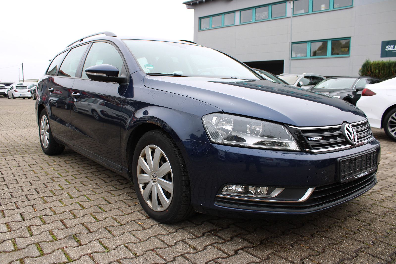 Fahrzeugabbildung Volkswagen Passat Variant 1.6 TDI Navi,SHZ,