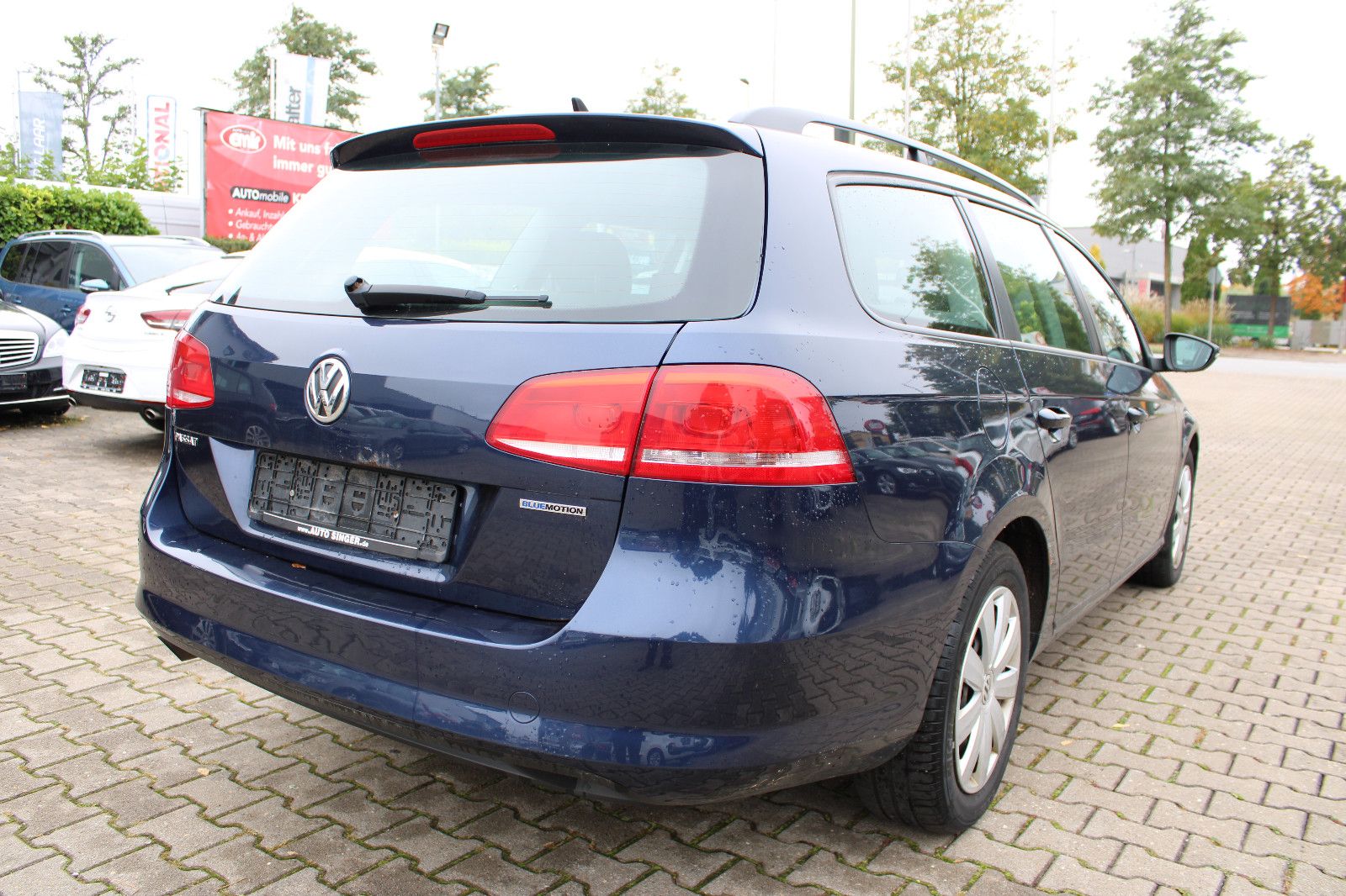 Fahrzeugabbildung Volkswagen Passat Variant 1.6 TDI Navi,SHZ,