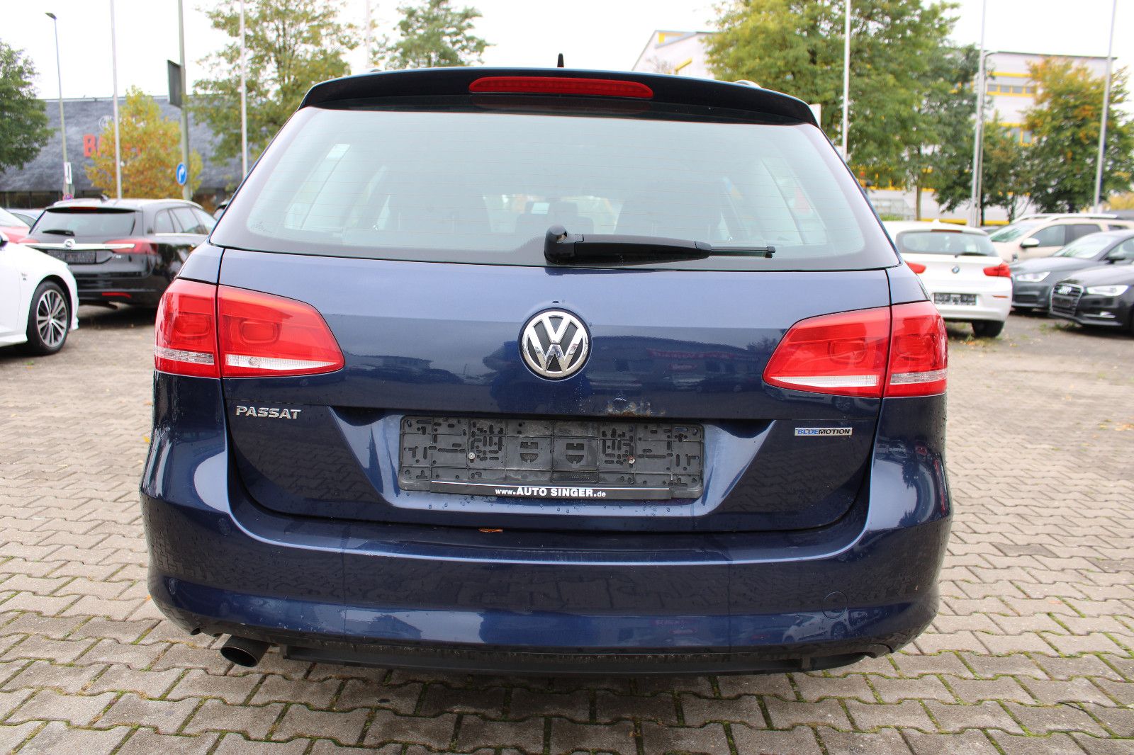 Fahrzeugabbildung Volkswagen Passat Variant 1.6 TDI Navi,SHZ,