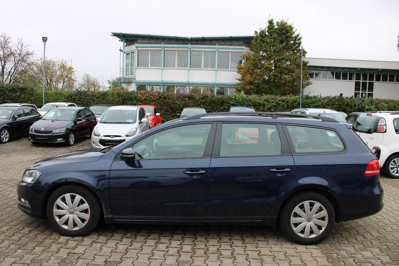 Fahrzeugabbildung Volkswagen Passat Variant 1.6 TDI Navi,SHZ,