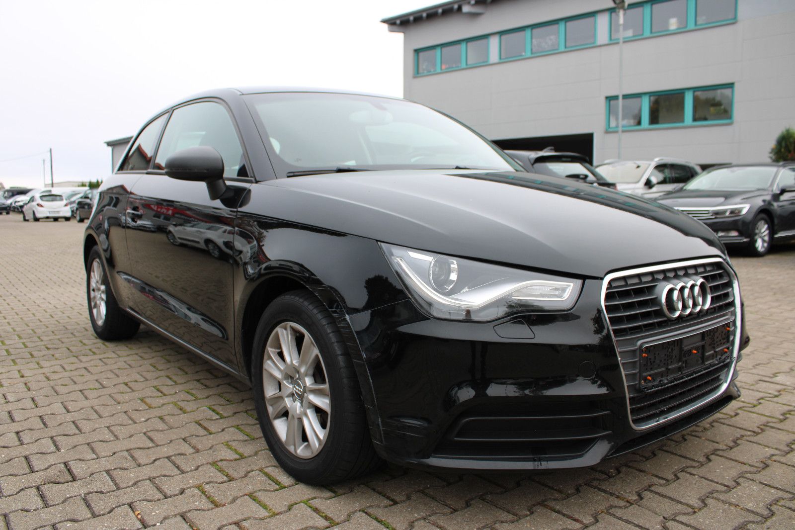 Fahrzeugabbildung Audi A1 1.6 TDI PDC,Xenon,Navi,LED