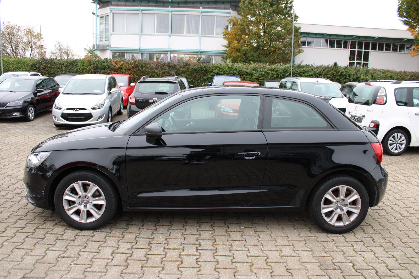 Fahrzeugabbildung Audi A1 1.6 TDI PDC,Xenon,Navi,LED