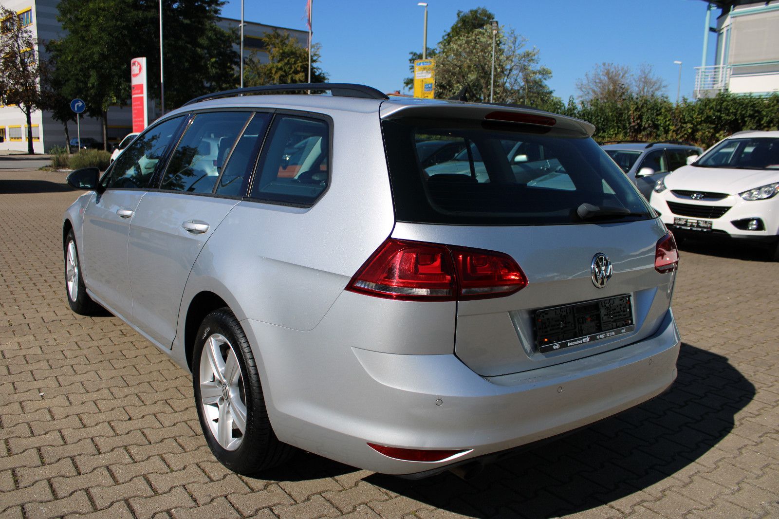 Fahrzeugabbildung Volkswagen Golf 1.6 TDI  Variant Navi,PDC,Leder,SHZ.