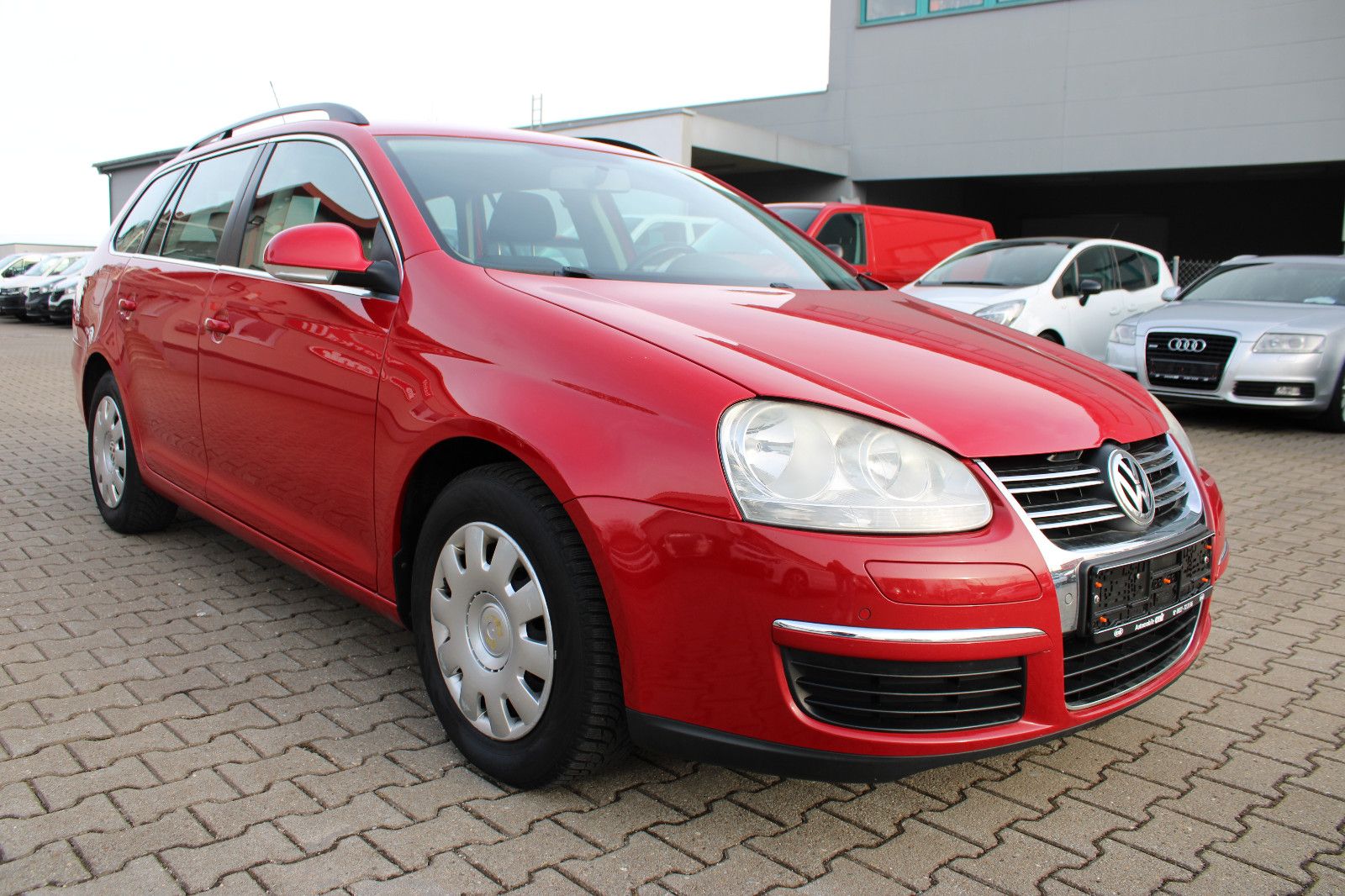 Fahrzeugabbildung Volkswagen Golf 1.6 Variant Klima,PDC