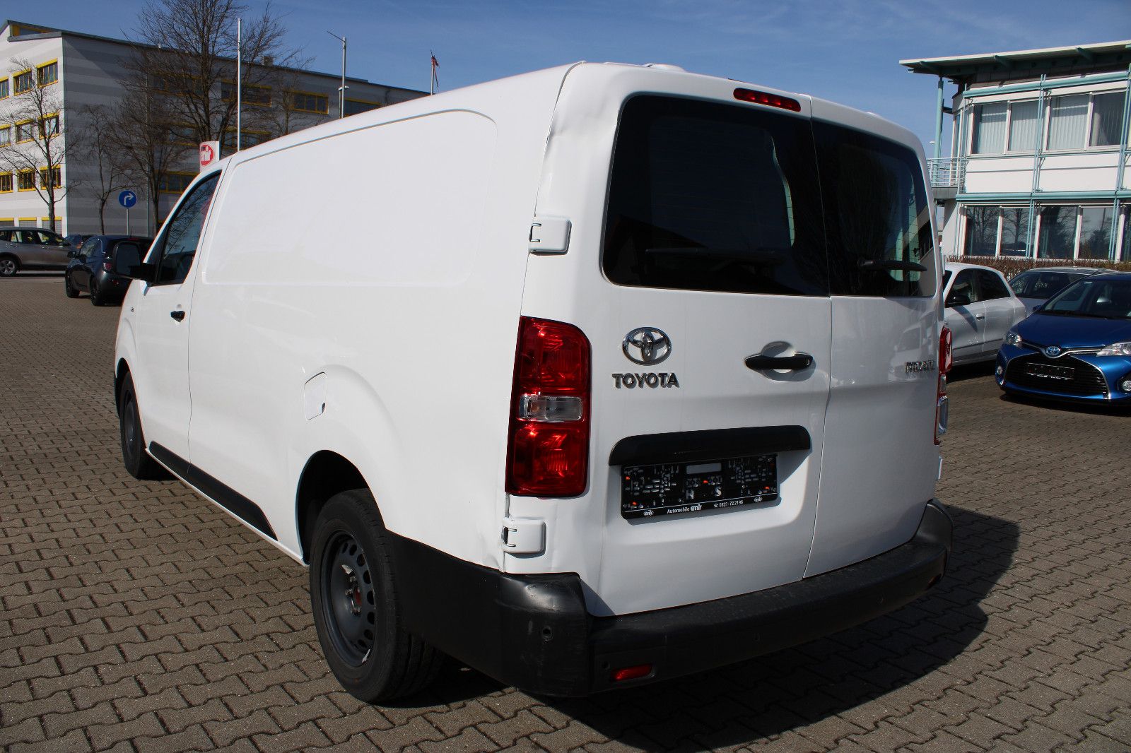 Fahrzeugabbildung Toyota Proace L2 Meister 2.0D PDC,Kamera,Klima,Apple