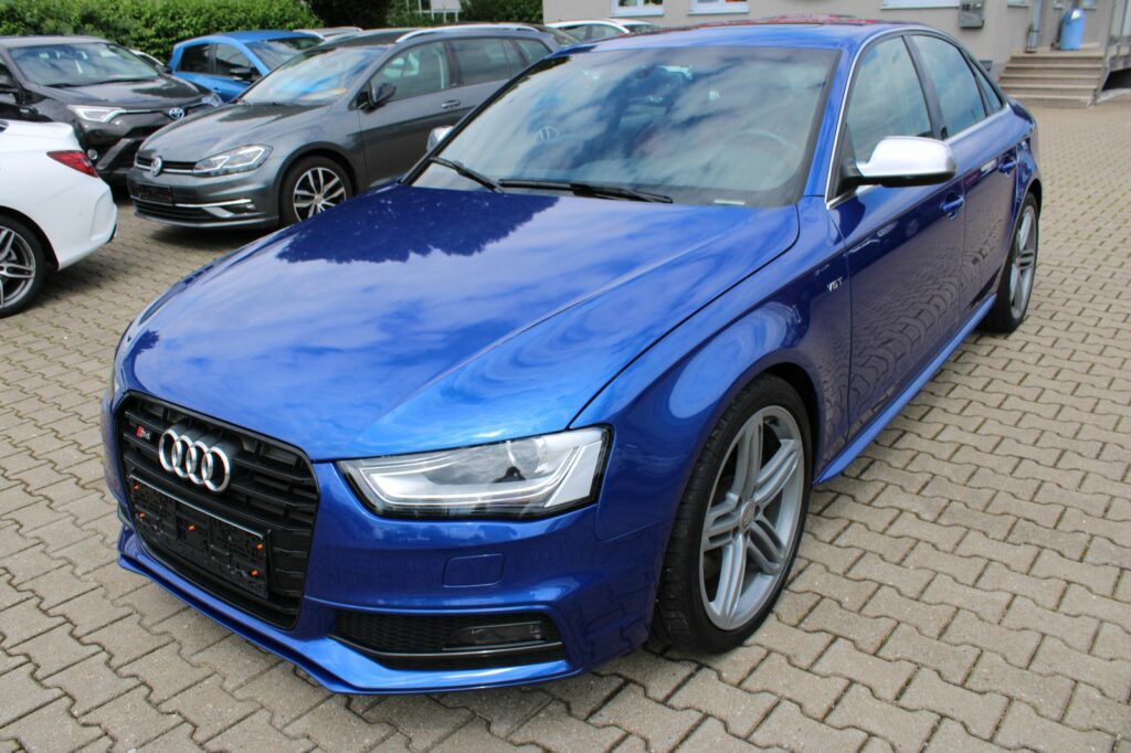 Audi S4 3.0 TFSI Schalter quattro Navi,Kamera,Xenon