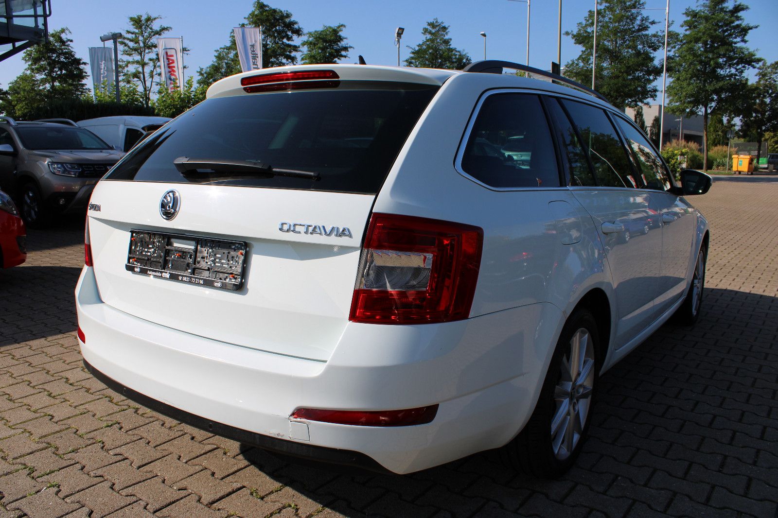 Fahrzeugabbildung SKODA Octavia 2.0 TDI PDC,Leder,LED,Xenon,SHZ