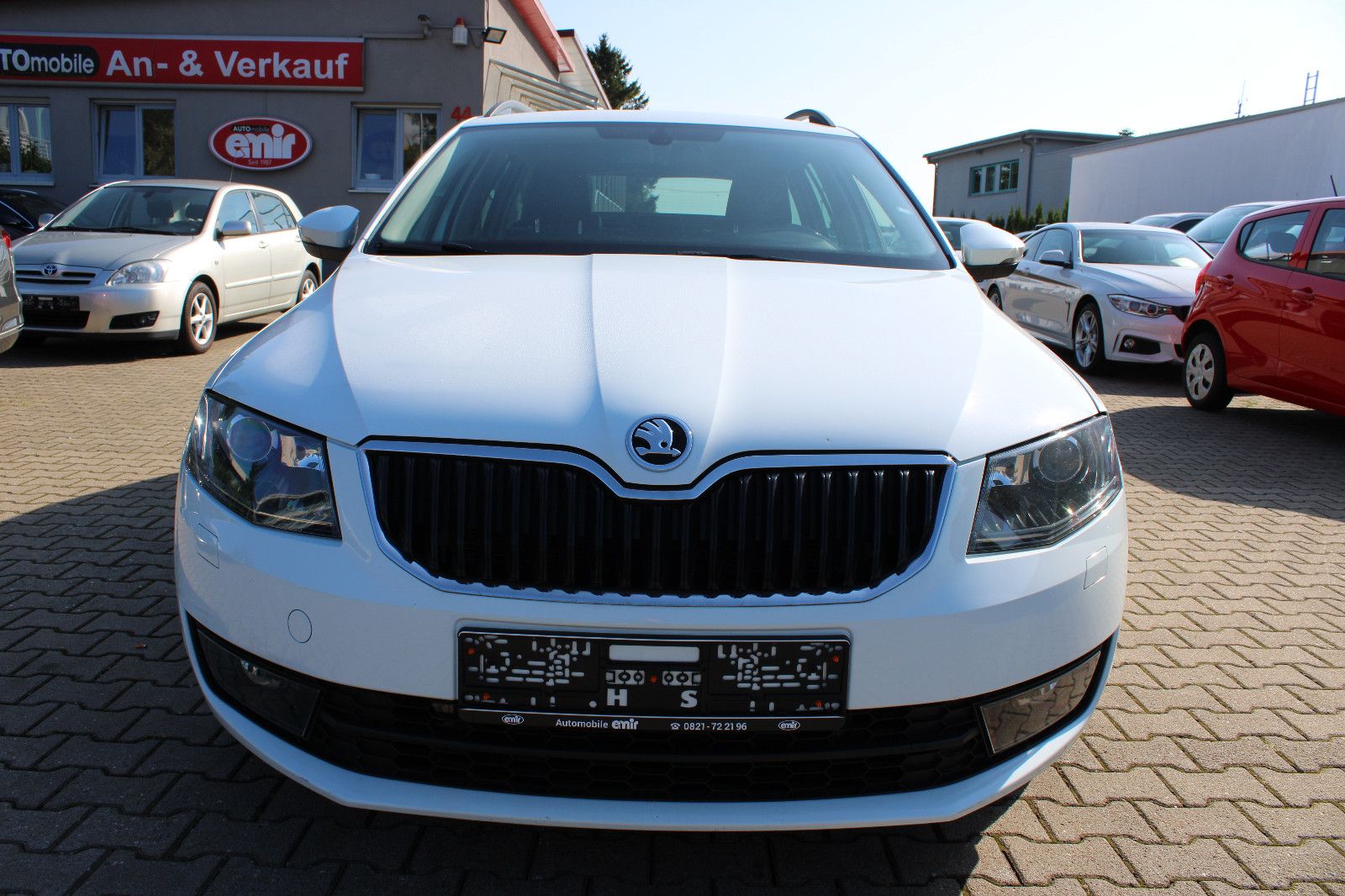 Fahrzeugabbildung SKODA Octavia 2.0 TDI PDC,Leder,LED,Xenon,SHZ