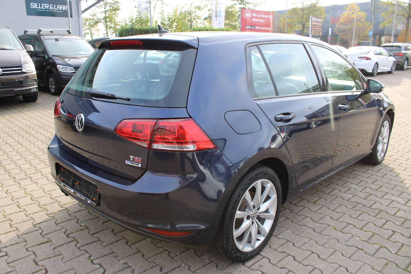 Fahrzeugabbildung Volkswagen Golf 1.4 TSI  PDC,Kamera,SHZ,Leder,Xenon