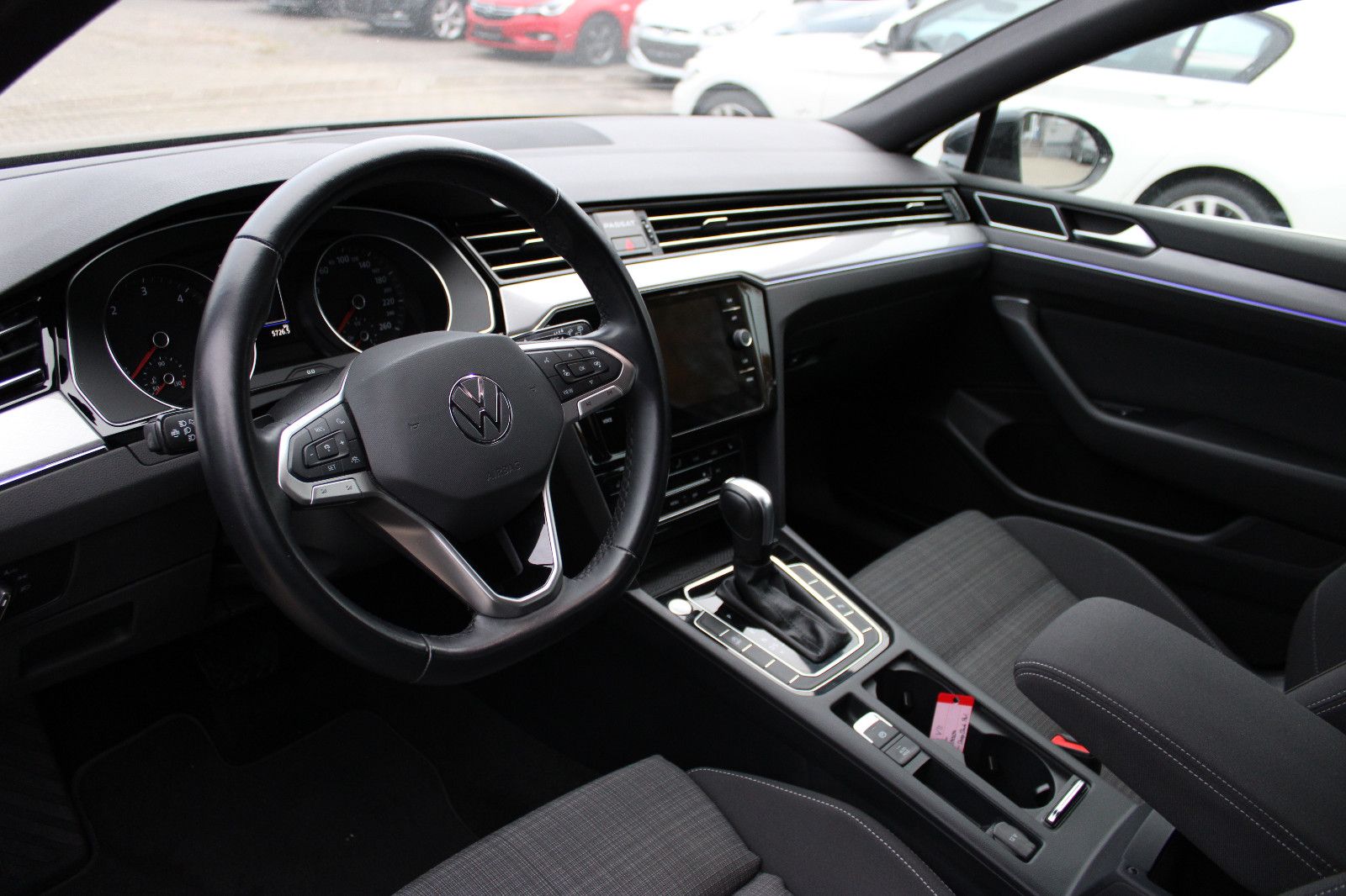 Fahrzeugabbildung Volkswagen Passat Variant 2.0 TDI SCR DSG