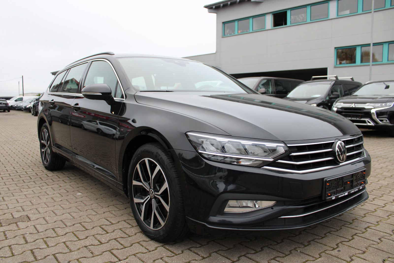 Fahrzeugabbildung Volkswagen Passat Variant 2.0 TDI SCR DSG