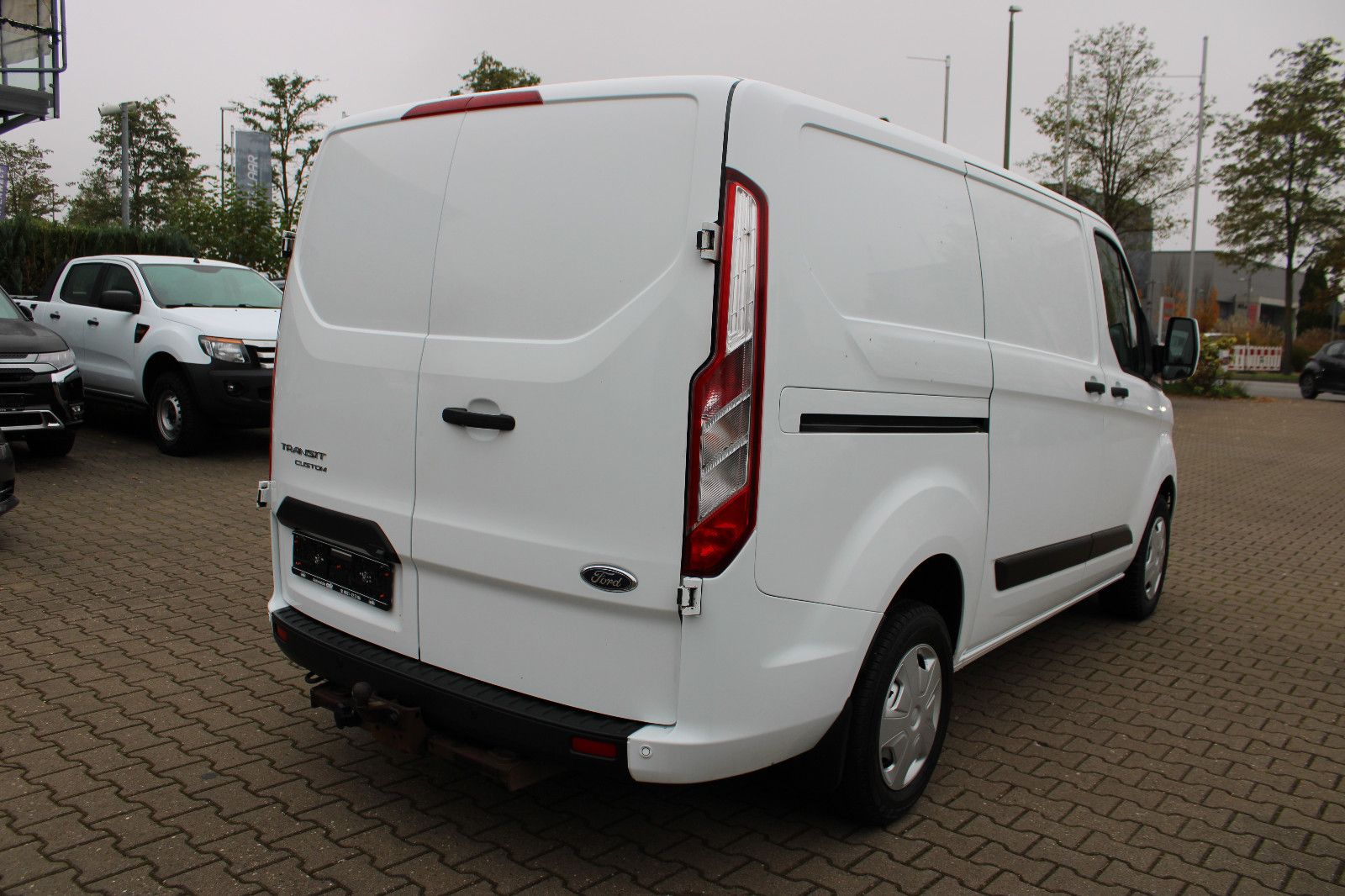 Fahrzeugabbildung Ford Transit Custom Kamera,AHK,Klima,PDC,LED