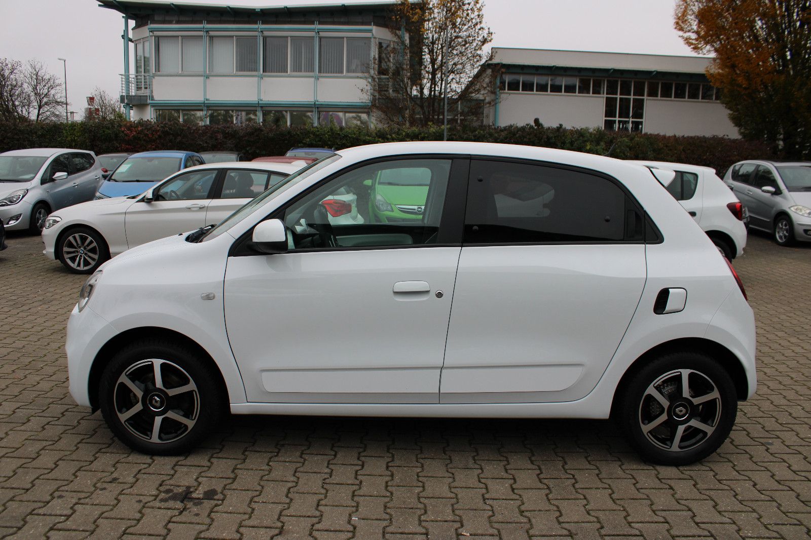 Fahrzeugabbildung Renault Twingo SCe 75 Limited PDC,Klima,LED