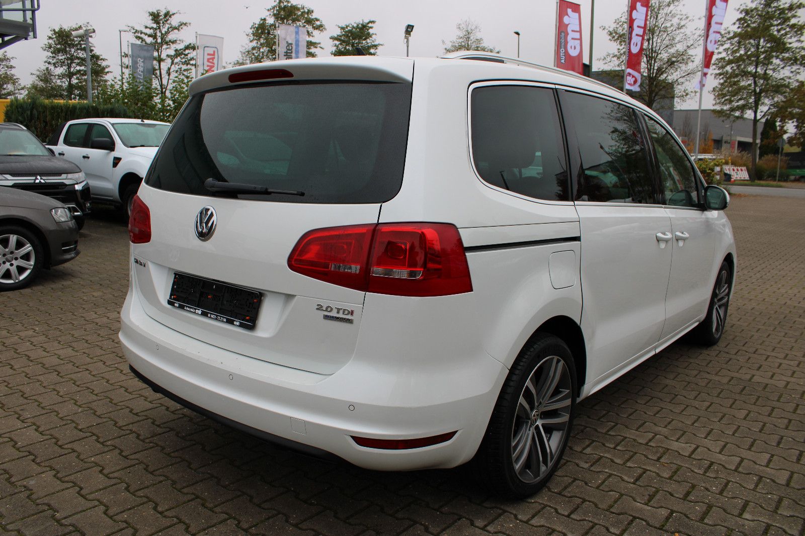 Fahrzeugabbildung Volkswagen Sharan 2.0 TDI DSG Highline Kamera,Xenon,Leder,