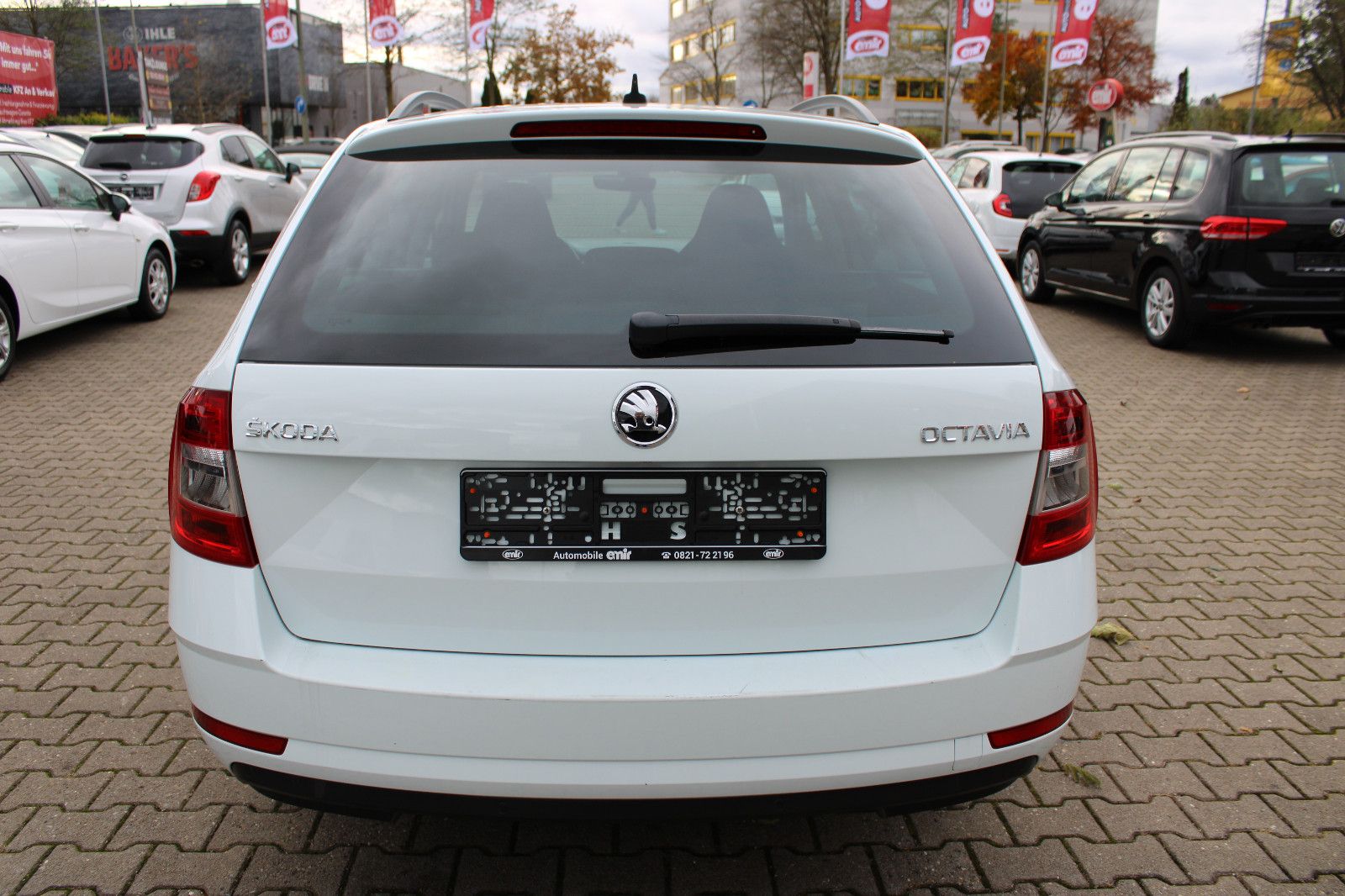 Fahrzeugabbildung SKODA Octavia 1.6 TDI  Combi Navi,PDC,SHZ,LED,Apple