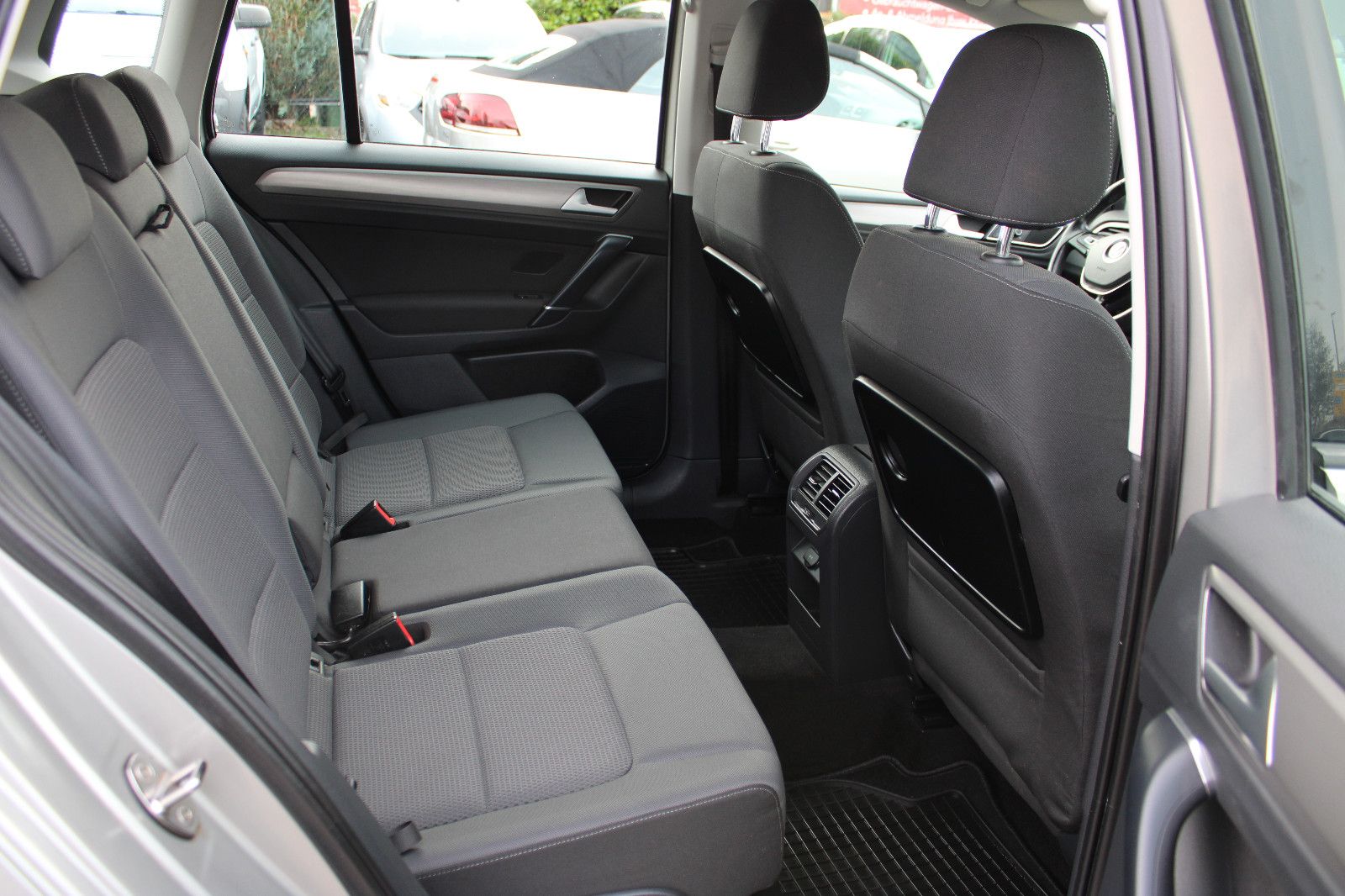 Fahrzeugabbildung Volkswagen Golf Sportsvan 1.4 TSI DSG PDC,Kamera,SHZ