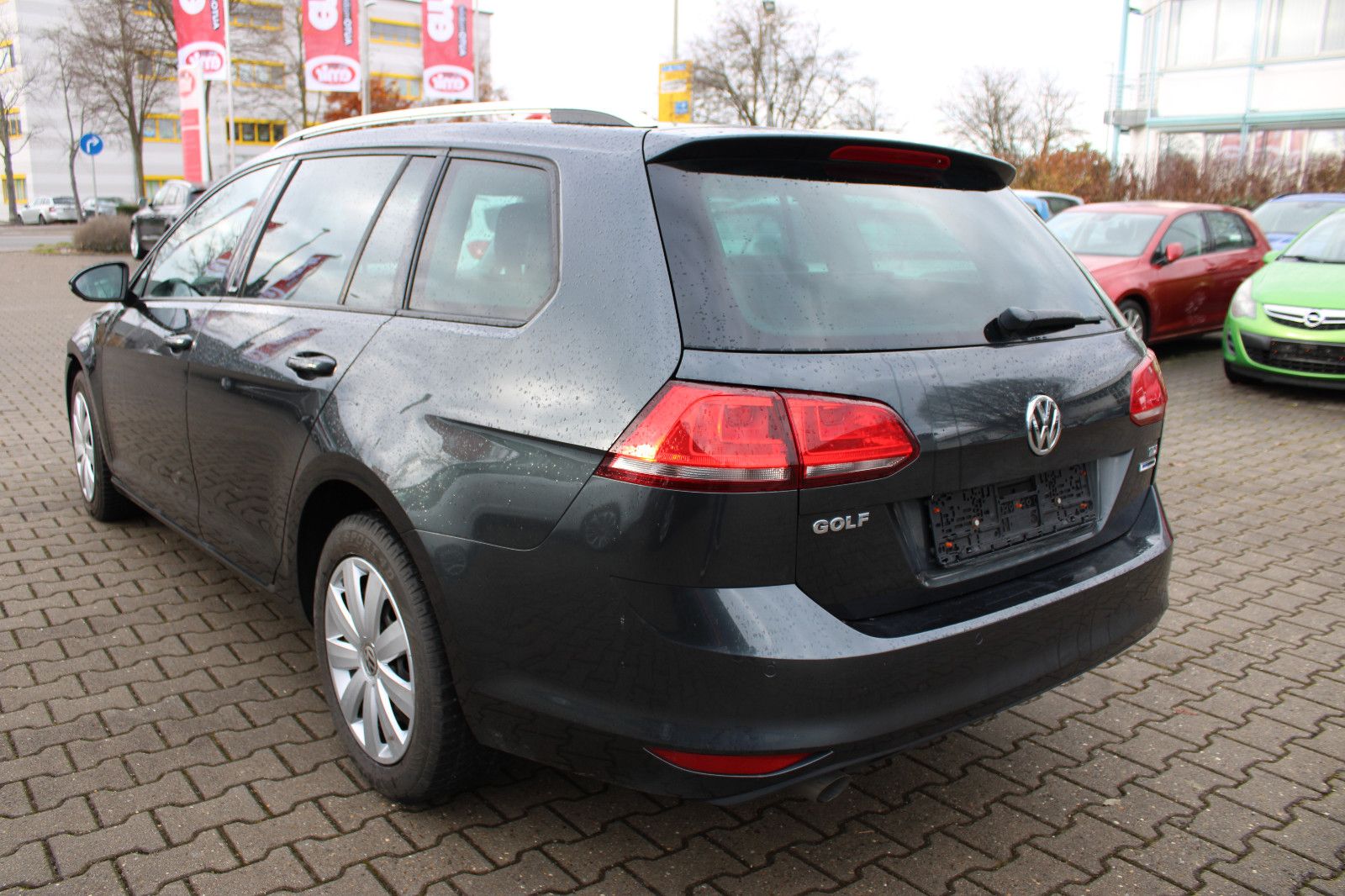 Fahrzeugabbildung Volkswagen Golf 1.6 TDI Var. ALLSTAR PDC,AHK.SHZ,ACC