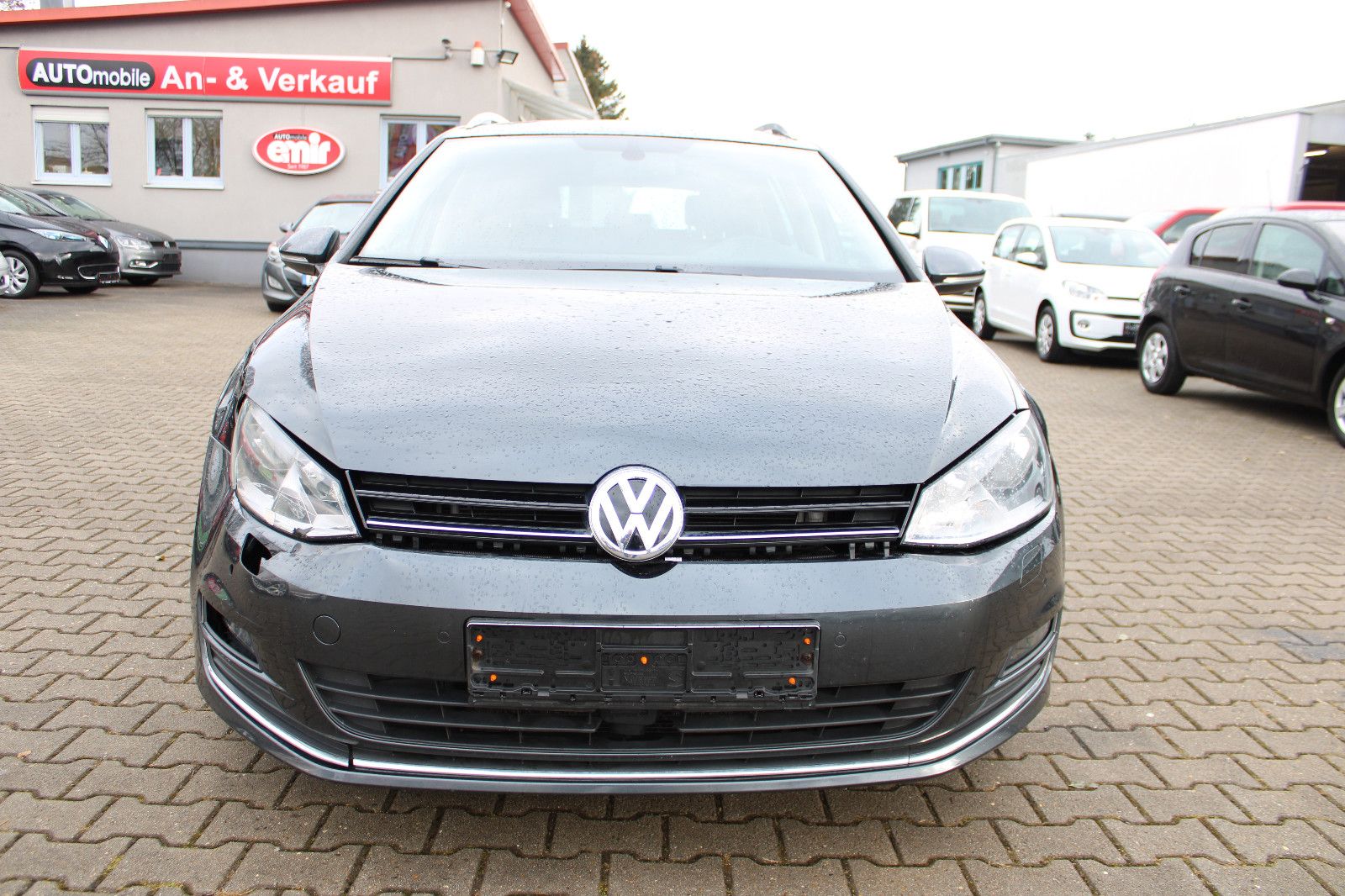 Fahrzeugabbildung Volkswagen Golf 1.6 TDI Var. ALLSTAR PDC,AHK.SHZ,ACC